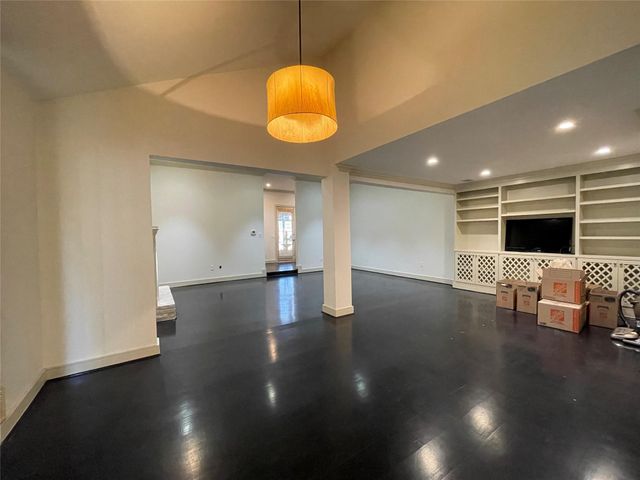 5911 Winsome Lane B, Houston, TX 77057