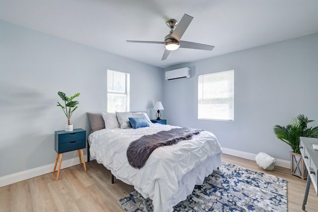 305 N 13th Street, Fort Pierce, FL 34950