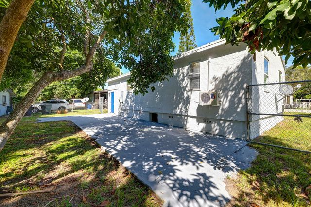 305 N 13th Street, Fort Pierce, FL 34950