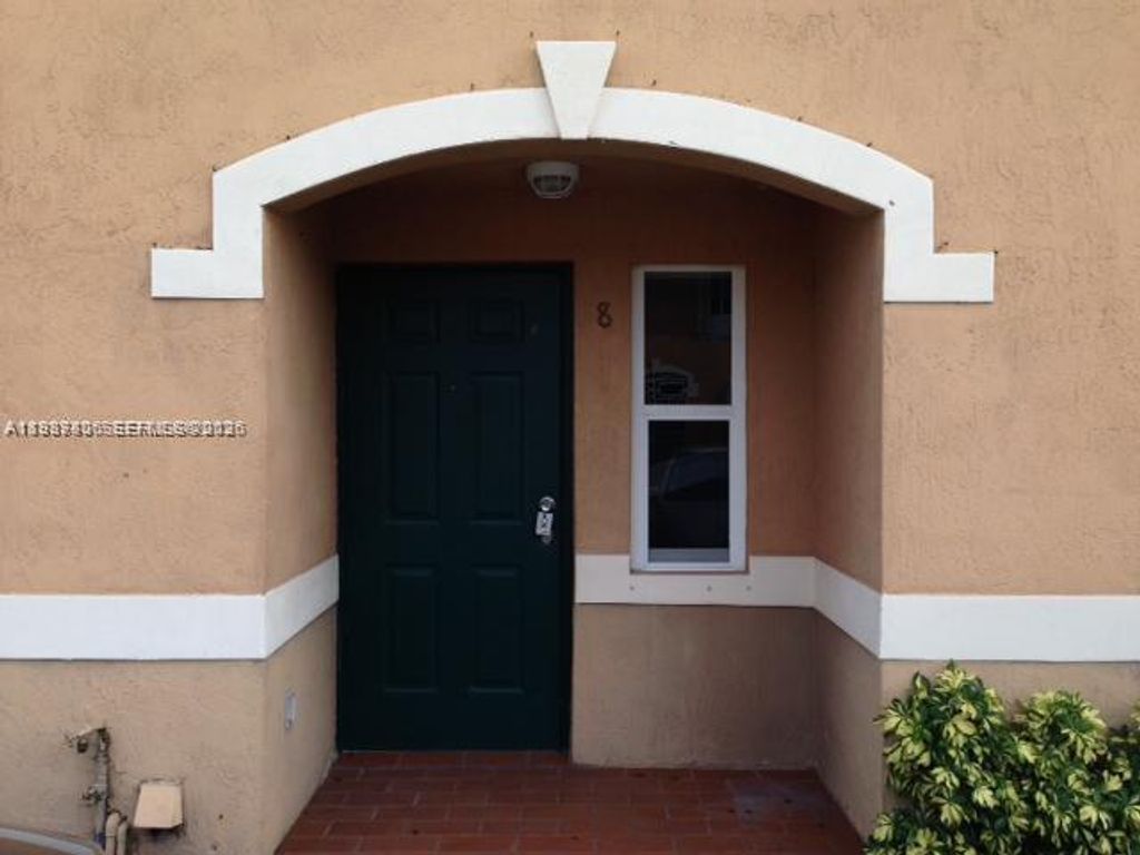 7905 NW 8 ST 8A, Miami, FL 33126