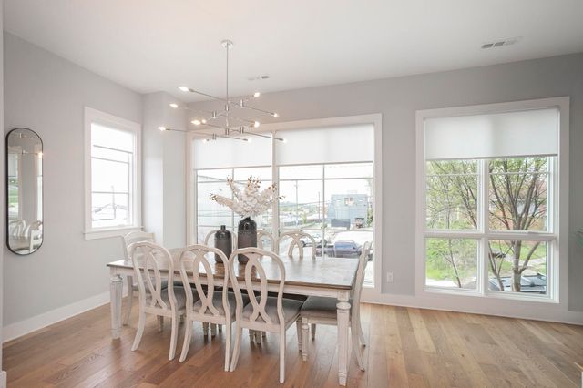 400 36th Ave, N, Nashville, TN 37209