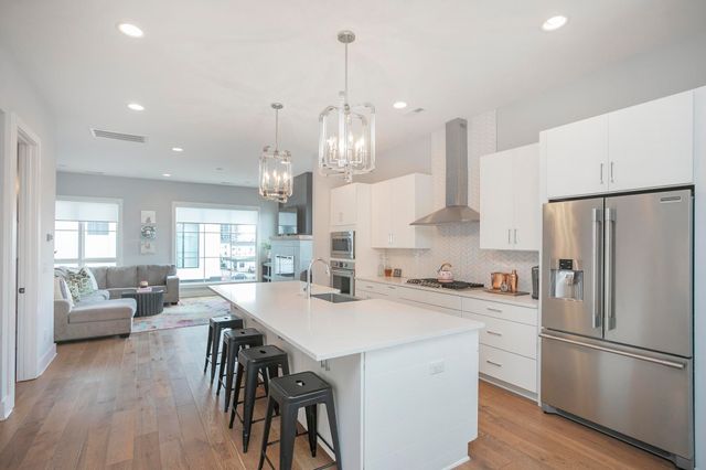 400 36th Ave, N, Nashville, TN 37209