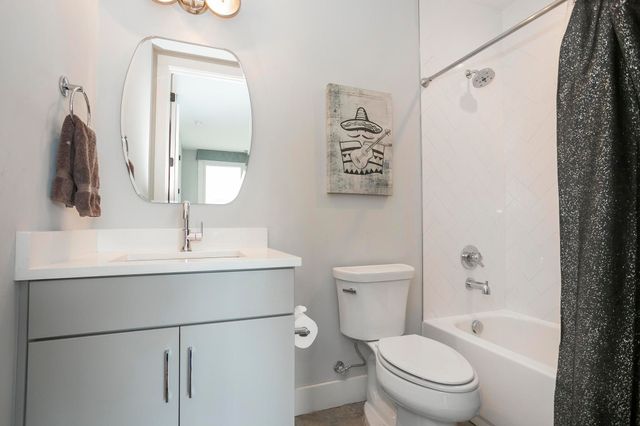 400 36th Ave, N, Nashville, TN 37209