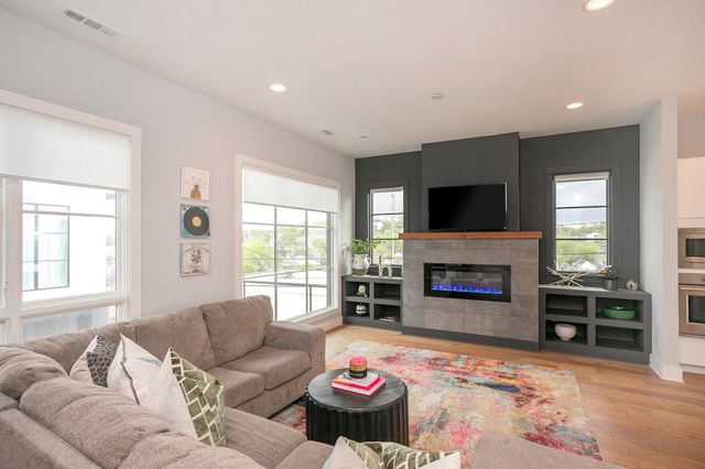 400 36th Ave, N, Nashville, TN 37209