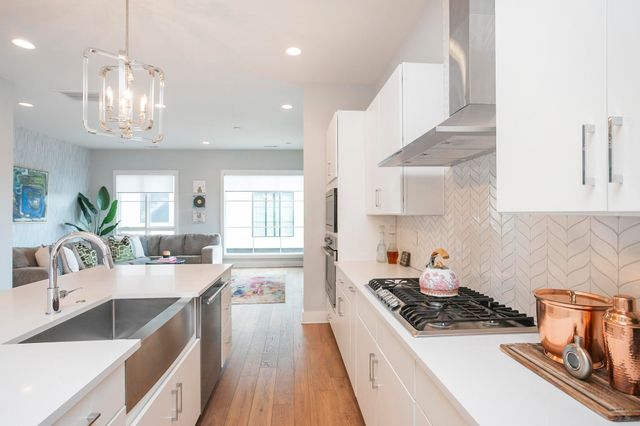 400 36th Ave, N, Nashville, TN 37209