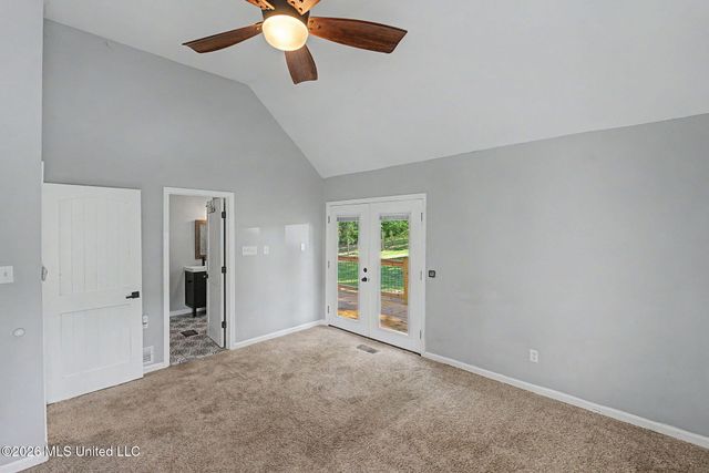 66 S Robertson Road, Hernando, MS 38632