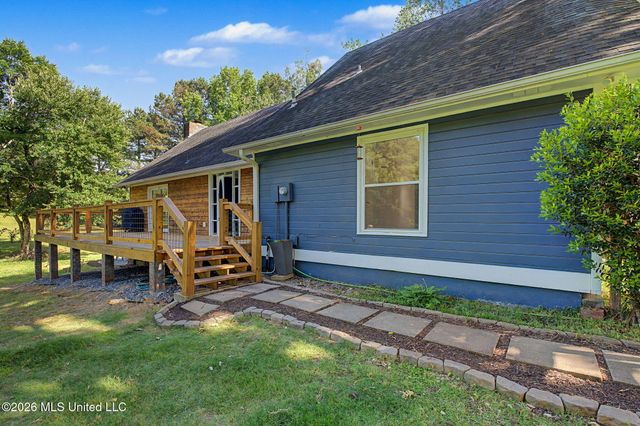 66 S Robertson Road, Hernando, MS 38632