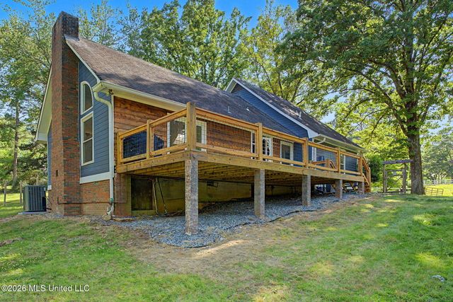 66 S Robertson Road, Hernando, MS 38632