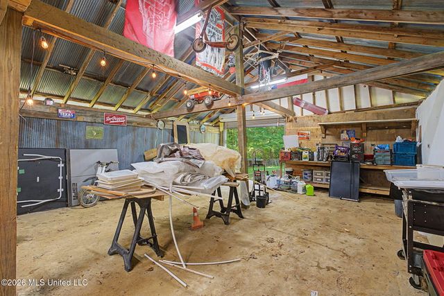 66 S Robertson Road, Hernando, MS 38632