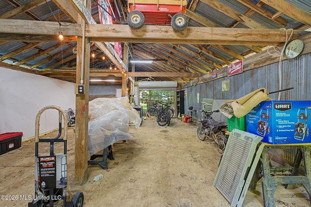 66 S Robertson Road, Hernando, MS 38632