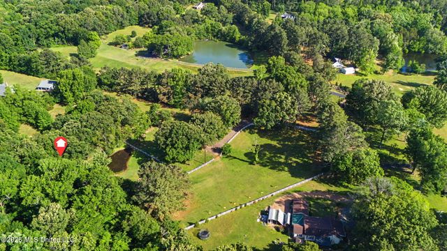 66 S Robertson Road, Hernando, MS 38632