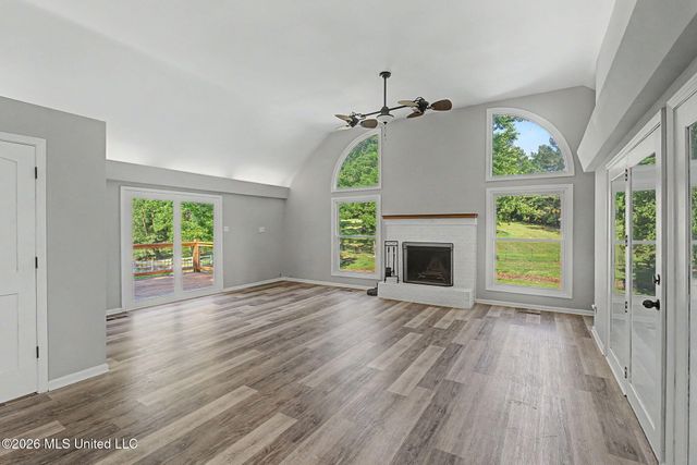66 S Robertson Road, Hernando, MS 38632