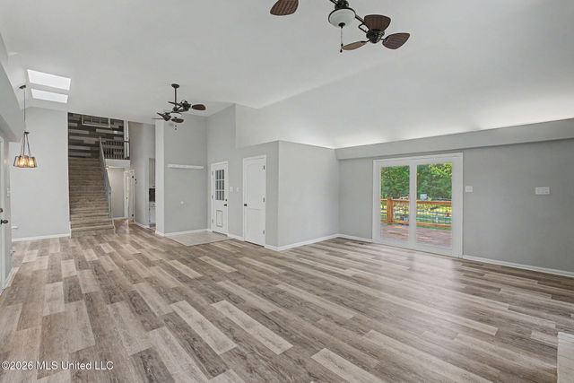 66 S Robertson Road, Hernando, MS 38632