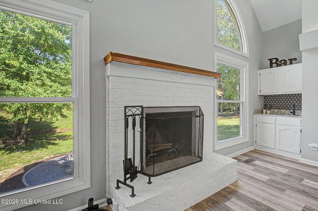 66 S Robertson Road, Hernando, MS 38632