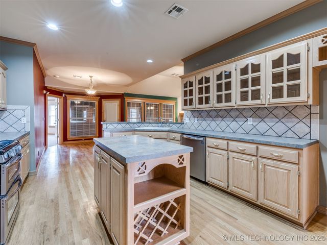 13924 E 89th Place North, Owasso, OK 74055