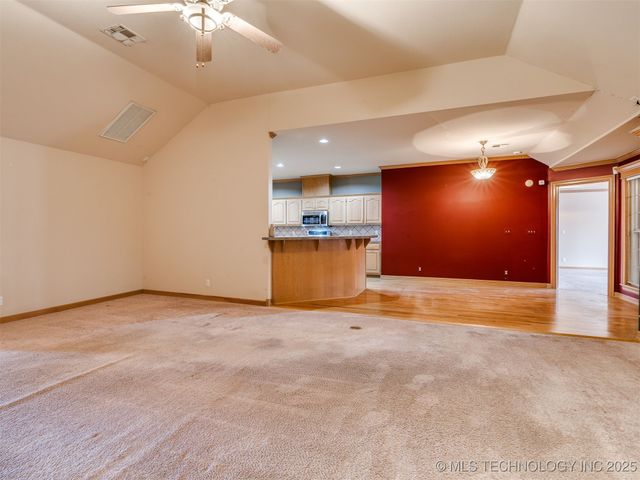 13924 E 89th Place North, Owasso, OK 74055