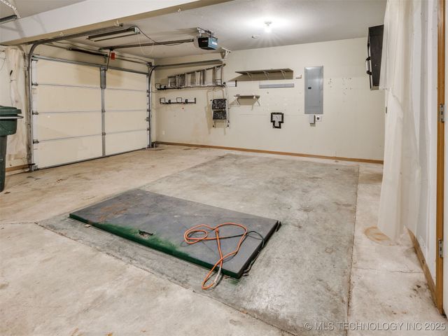 13924 E 89th Place North, Owasso, OK 74055