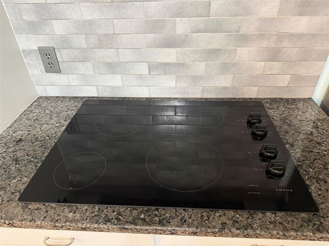 308 E 8th Street, Kemp, TX 75143