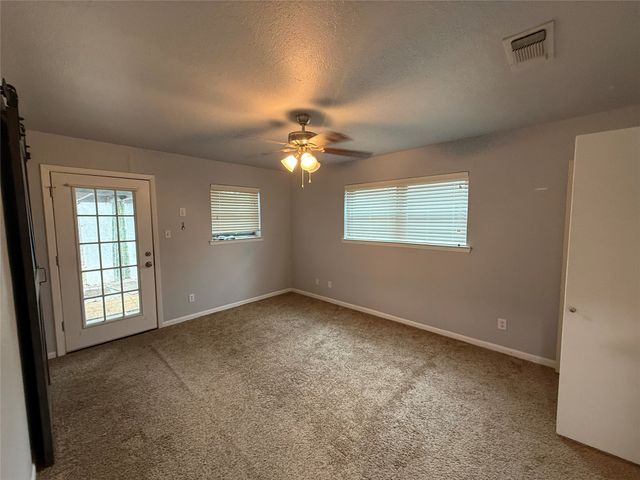 308 E 8th Street, Kemp, TX 75143