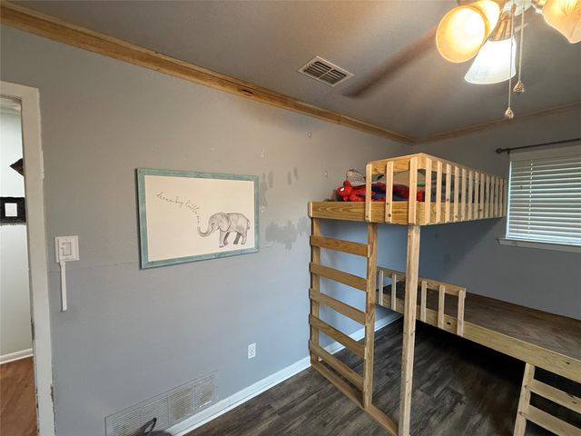 308 E 8th Street, Kemp, TX 75143