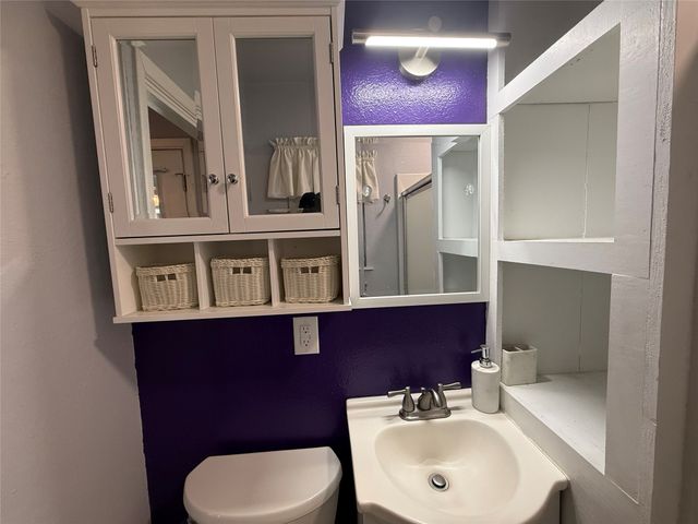 308 E 8th Street, Kemp, TX 75143