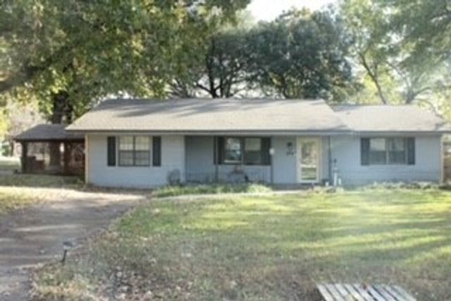 308 E 8th Street, Kemp, TX 75143