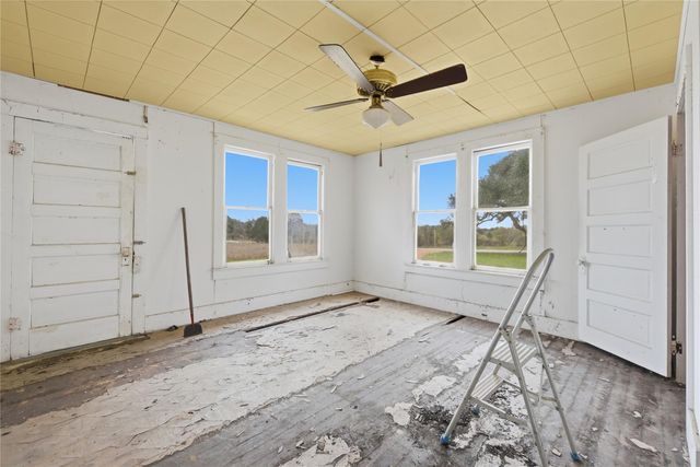 248 County Road 378, Hallettsville, TX 77964