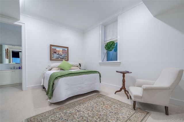 1 Palma Terrace, East Hampton, NY 11937