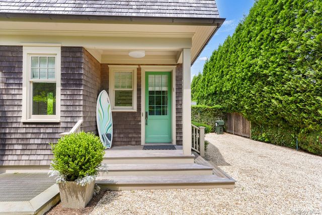 1 Palma Terrace, East Hampton, NY 11937