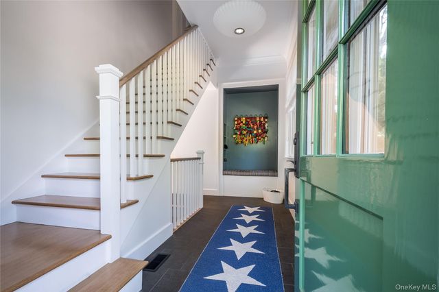1 Palma Terrace, East Hampton, NY 11937