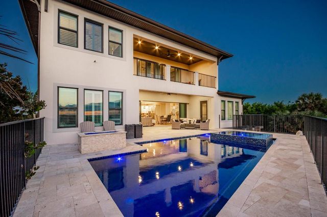 7683 Pelican Pointe Drive, Jensen Beach, FL 34957