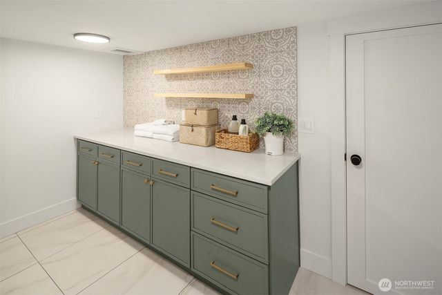 7346 21st Avenue NW, Seattle, WA 98117