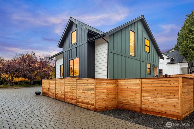 7346 21st Avenue NW, Seattle, WA 98117