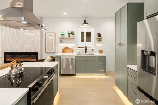 7346 21st Avenue NW, Seattle, WA 98117