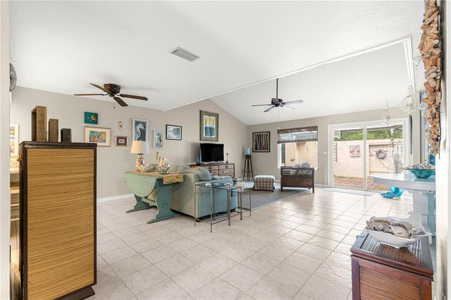 3702 NE 16TH PLACE, Ocala, FL 34470