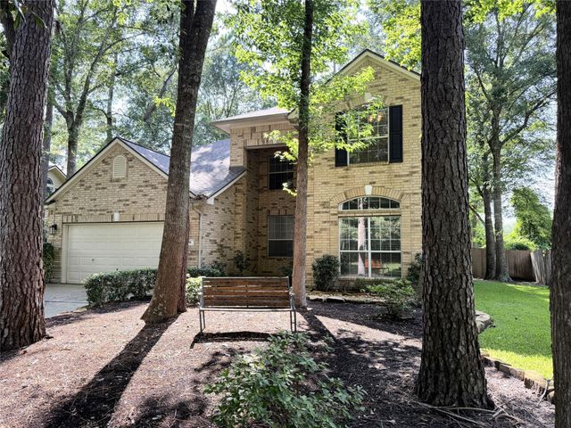 98 W Knightsbridge Drive, The Woodlands, TX 77385