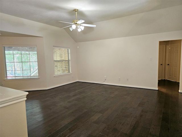 98 W Knightsbridge Drive, The Woodlands, TX 77385