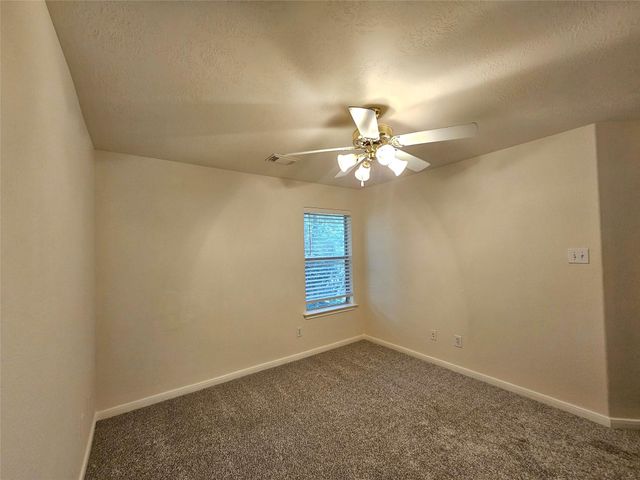 98 W Knightsbridge Drive, The Woodlands, TX 77385