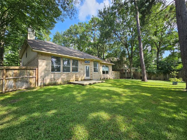 98 W Knightsbridge Drive, The Woodlands, TX 77385