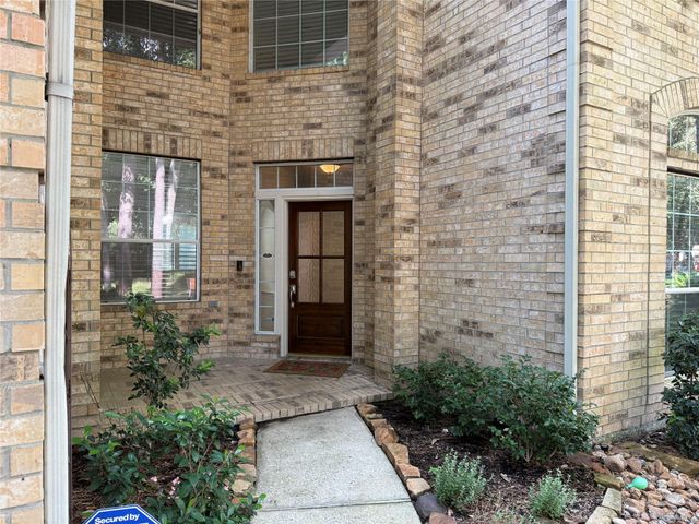 98 W Knightsbridge Drive, The Woodlands, TX 77385