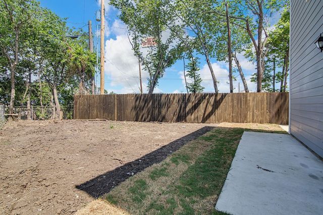 3849 Kimbo Road, Fort Worth, TX 76104