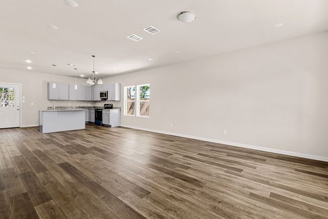3849 Kimbo Road, Fort Worth, TX 76104