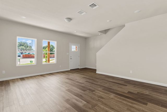 3849 Kimbo Road, Fort Worth, TX 76104