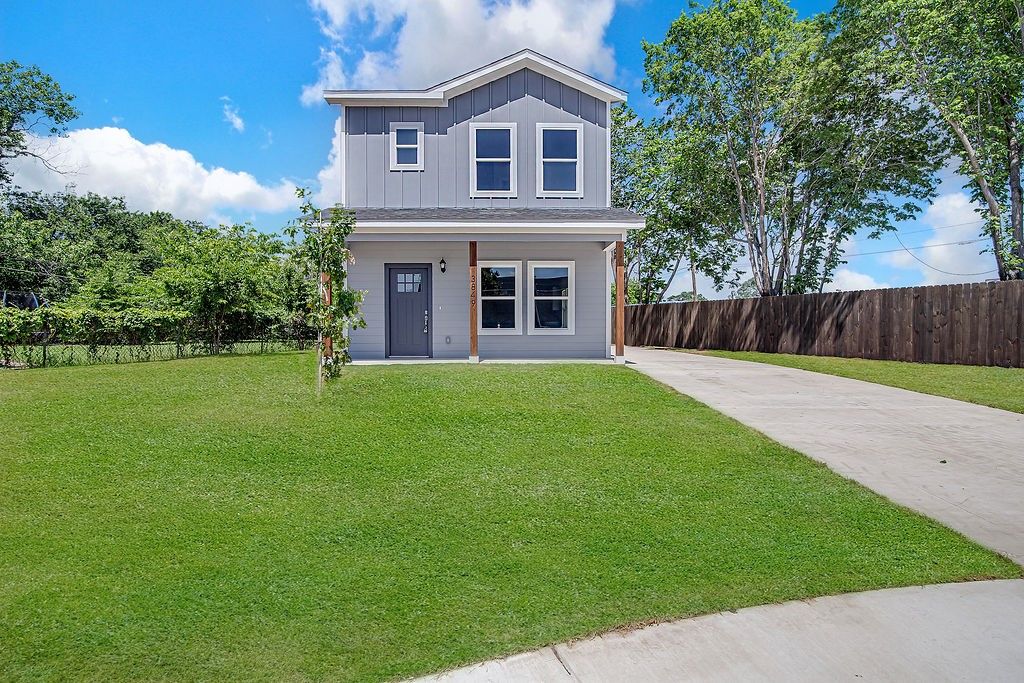 3849 Kimbo Road, Fort Worth, TX 76104