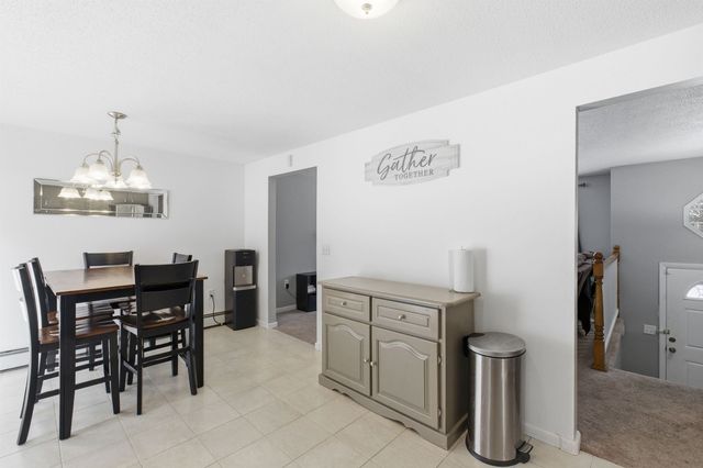 19 Sherwood Road, Londonderry, NH 03053