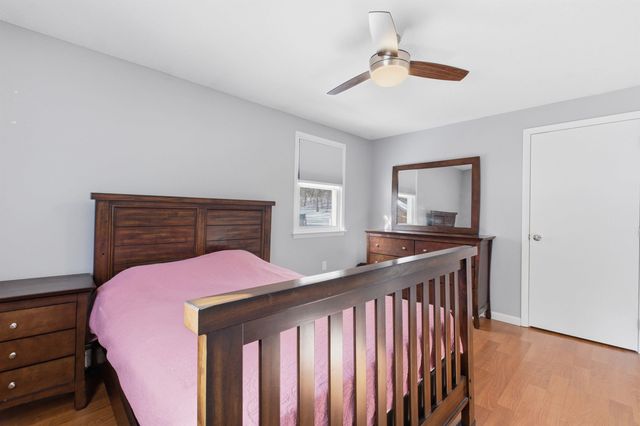 19 Sherwood Road, Londonderry, NH 03053