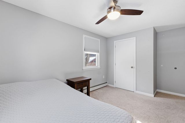 19 Sherwood Road, Londonderry, NH 03053