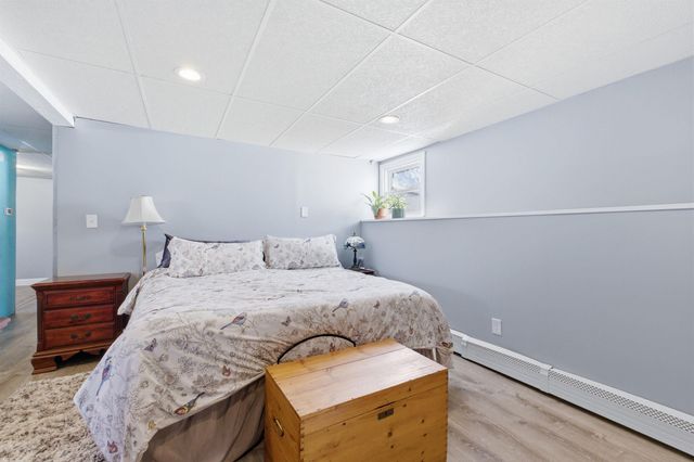 19 Sherwood Road, Londonderry, NH 03053