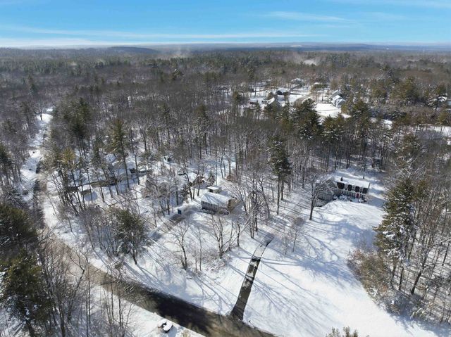 19 Sherwood Road, Londonderry, NH 03053