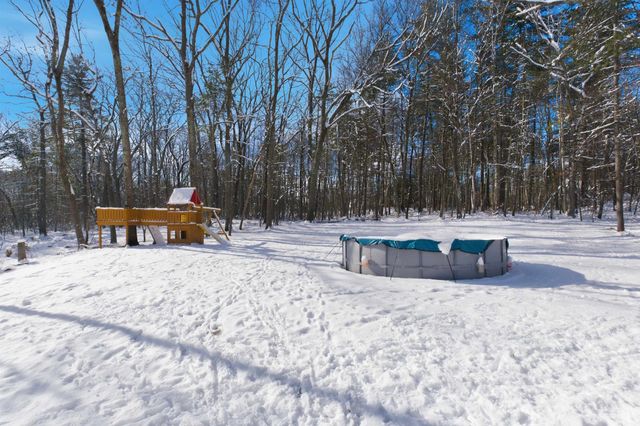 19 Sherwood Road, Londonderry, NH 03053